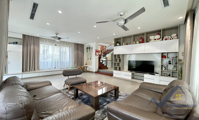 Bán biệt thự Vinhomes Riverside đơn lập nội thất nhập khẩu 1