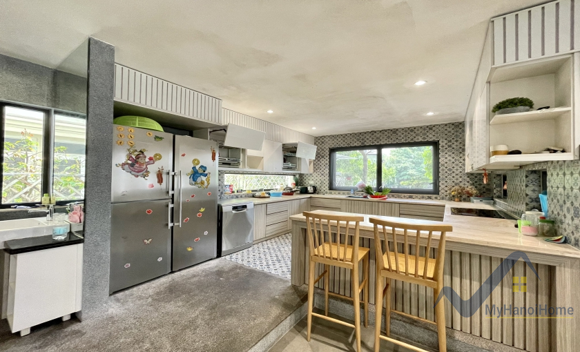 Bán biệt thự Vinhomes Riverside đơn lập nội thất nhập khẩu 4