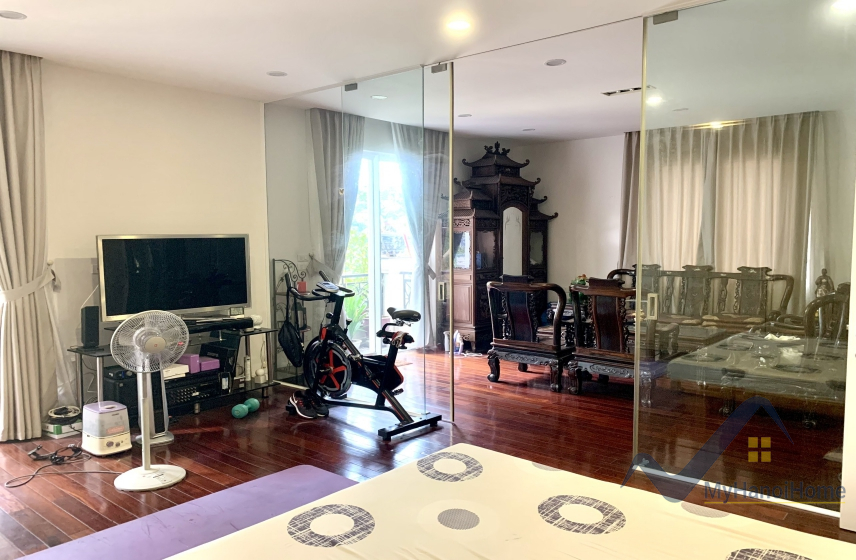 Bán biệt thự Vinhomes Riverside Long Biên gần sân Golf 4