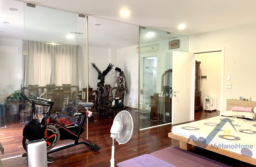 Bán biệt thự Vinhomes Riverside Long Biên gần sân Golf 5