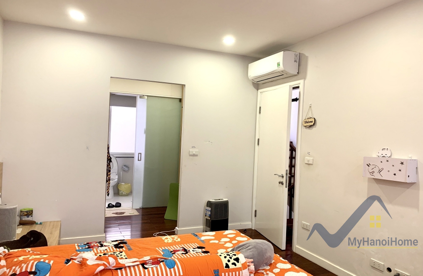 Bán biệt thự Vinhomes Riverside Long Biên gần sân Golf 8