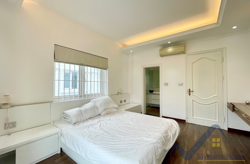 Biệt thự Bằng Lăng Vinhomes Riverside cho thuê full nội thất 19