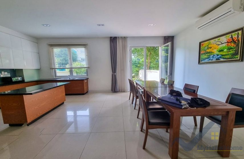 Biệt thự cho thuê Hoa Sữa Vinhomes Riverside gần bể bơi 5