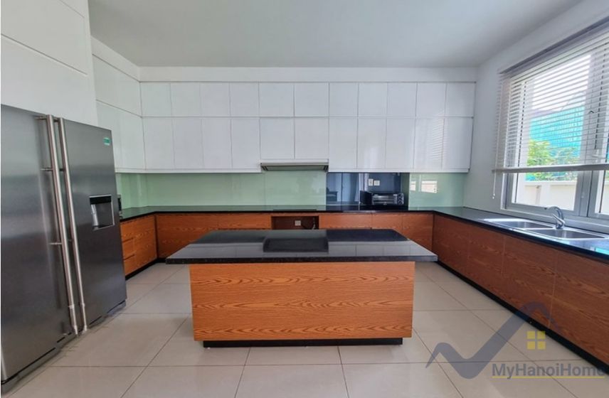 Biệt thự cho thuê Hoa Sữa Vinhomes Riverside gần bể bơi 8