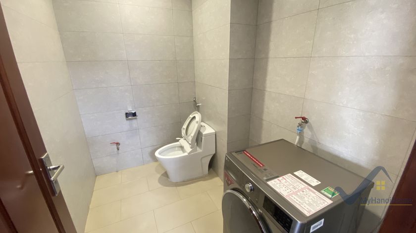 Biệt thự cho thuê song lập Vinhome Riverside, 4 phòng ngủ sân vườn 23