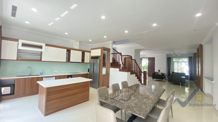 Biệt thự cho thuê song lập Vinhome Riverside, 4 phòng ngủ sân vườn 5