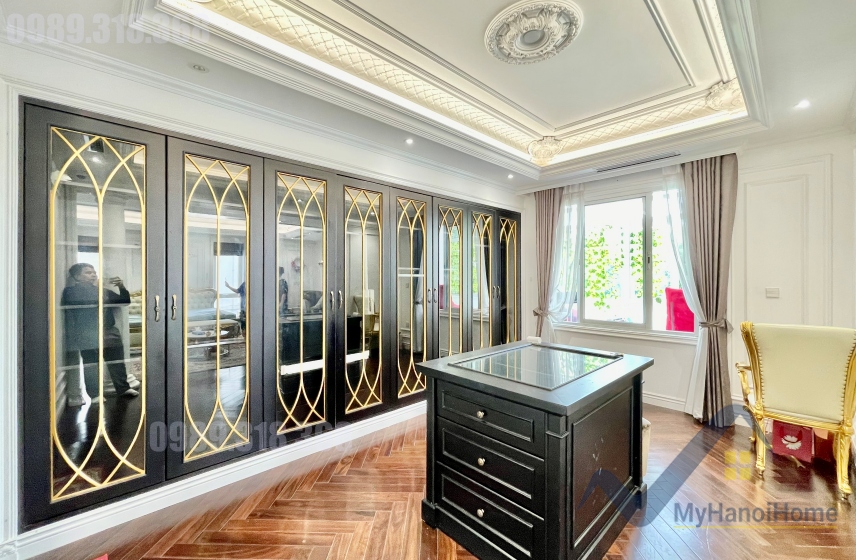 Biệt thự cho thuê Vinhomes Riverside đơn lập, có bể bơi, thang máy 13