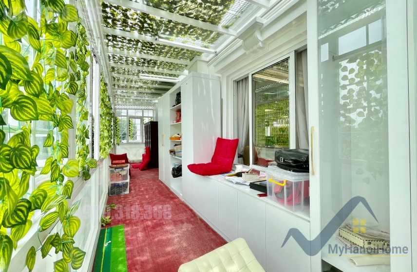Biệt thự cho thuê Vinhomes Riverside đơn lập, có bể bơi, thang máy 16