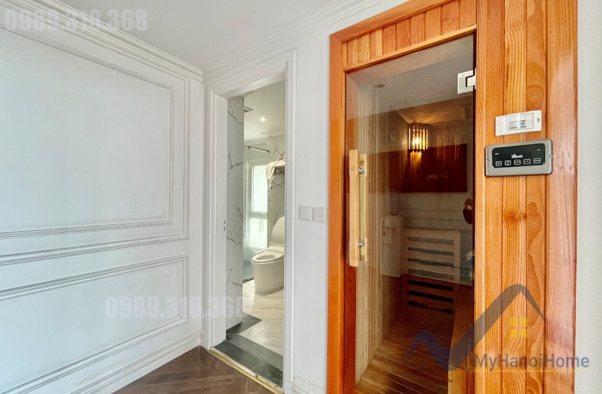 Biệt thự cho thuê Vinhomes Riverside đơn lập, có bể bơi, thang máy 24