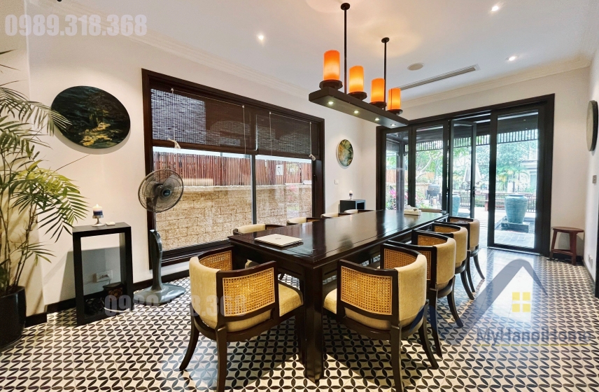 Biệt thự cho thuê Vinhomes Riverside, đơn lập có tầng hầm 4