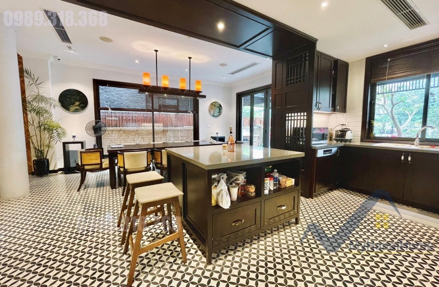 Biệt thự cho thuê Vinhomes Riverside, đơn lập có tầng hầm 5