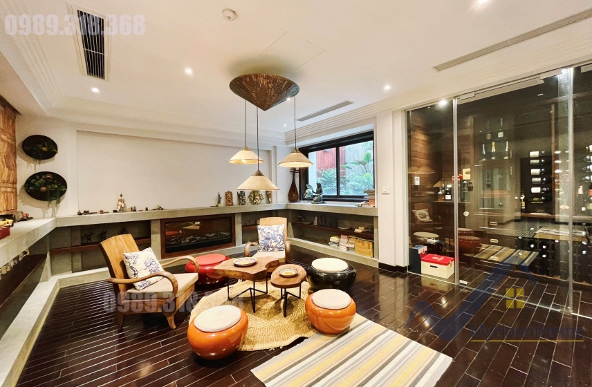 Biệt thự cho thuê Vinhomes Riverside, đơn lập có tầng hầm 12
