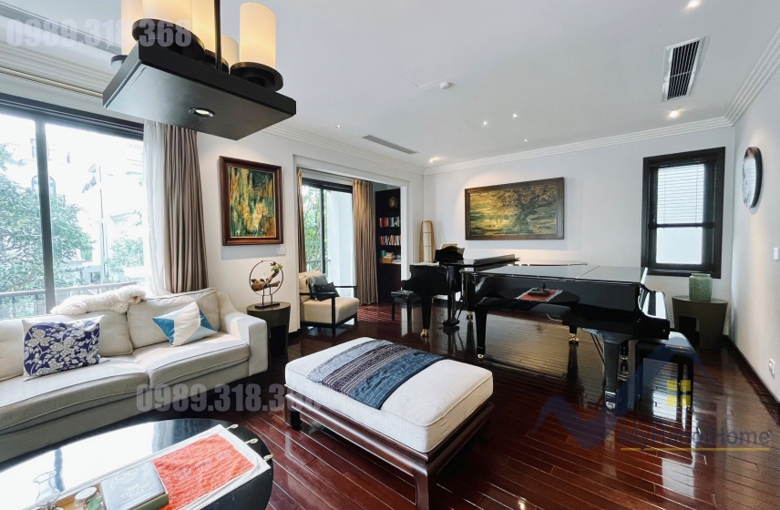 Biệt thự cho thuê Vinhomes Riverside, đơn lập có tầng hầm 19