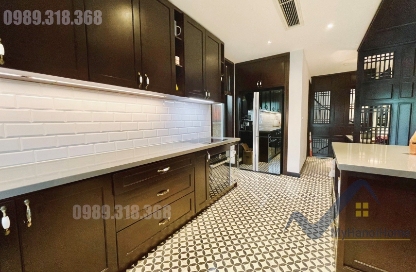Biệt thự cho thuê Vinhomes Riverside, đơn lập có tầng hầm 7