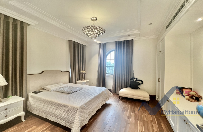 Biệt thự cho thuê Vinhomes Riverside đơn lập nội thất Indochine 20