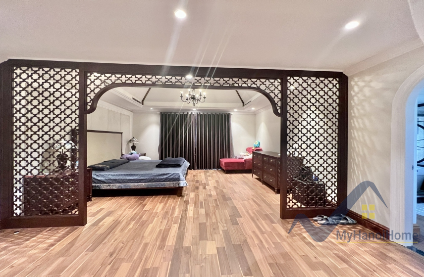 Biệt thự cho thuê Vinhomes Riverside đơn lập nội thất Indochine 25