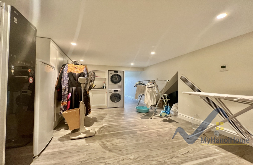 Biệt thự cho thuê Vinhomes Riverside đơn lập nội thất Indochine 31
