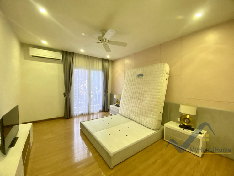 Biệt thự cho thuê Vinhomes Riverside khu Hoa Sữa, full nội thất 10