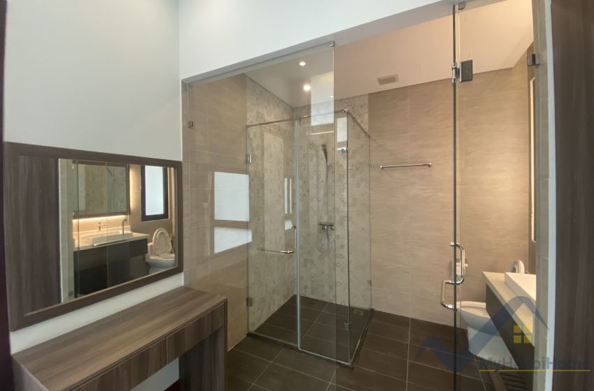 Biệt thự cho thuê Vinhomes Riverside khu yên tĩnh, full đồ 3 phòng ngủ 15