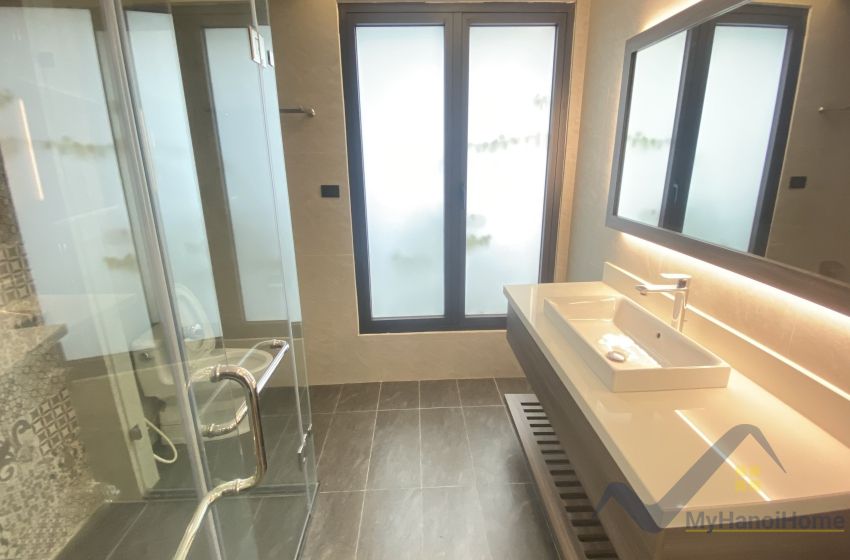 Biệt thự cho thuê Vinhomes Riverside khu yên tĩnh, full đồ 3 phòng ngủ 18