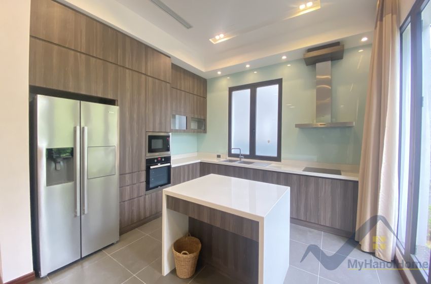 Biệt thự cho thuê Vinhomes Riverside khu yên tĩnh, full đồ 3 phòng ngủ 4