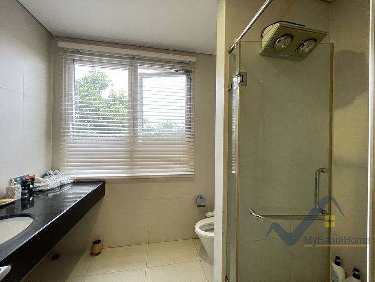 Biệt thự cho thuê Vinhomes Riverside song lập, có sông 14