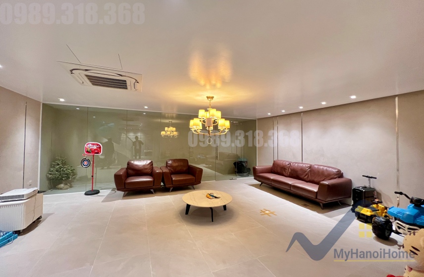 Biệt thự có thang máy cho thuê Vinhomes Riverside nội thất hiện đại 10