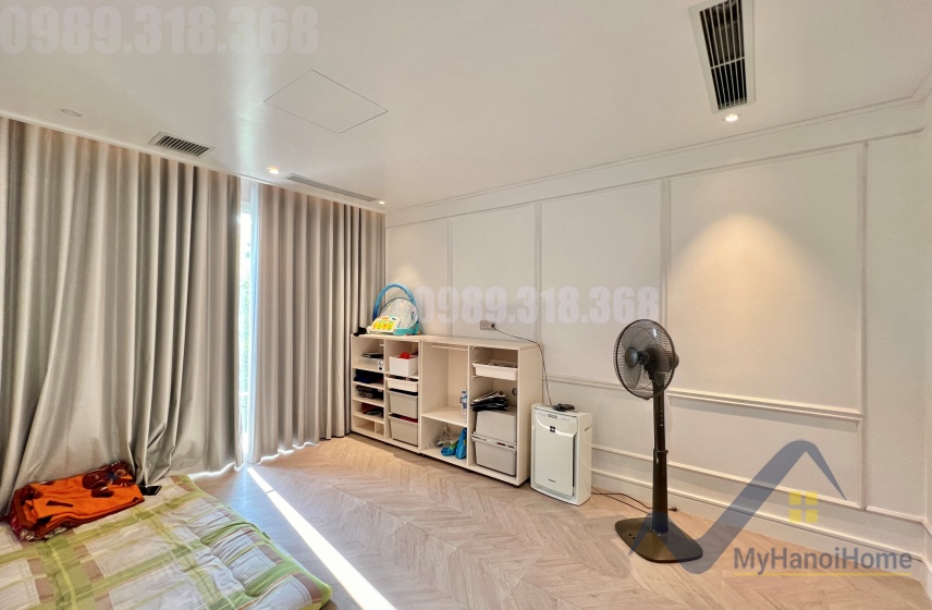 Biệt thự có thang máy cho thuê Vinhomes Riverside nội thất hiện đại 18
