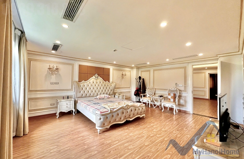 Biệt thự đơn lập căn góc Vinhomes Riverside cho thuê full nội thất 14