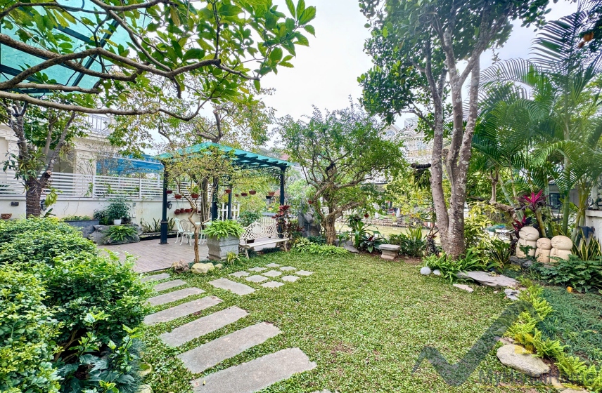 Biệt thự đơn lập cho thuê Vinhome Riverside 5PN, đủ đồ thang máy 10