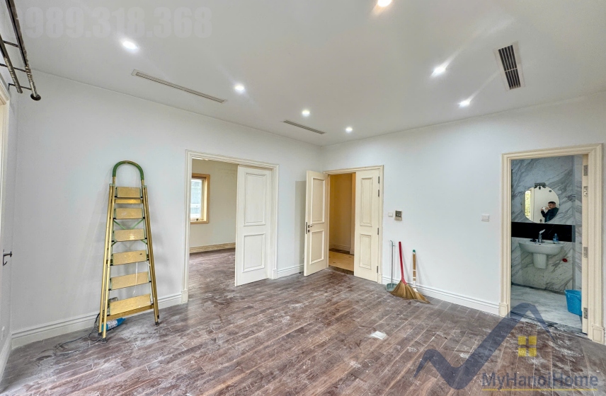 Biệt thự đơn lập cho thuê Vinhome Riverside 5PN, đủ đồ thang máy 16