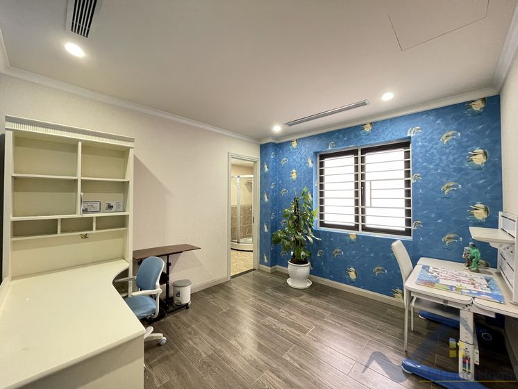 Biệt thự đơn lập cho thuê Vinhome Riverside đủ đồ, có sân vườn 19