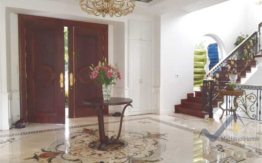 Biệt thự đơn lập cho thuê Vinhome Riverside, full nội thất 4PN 2