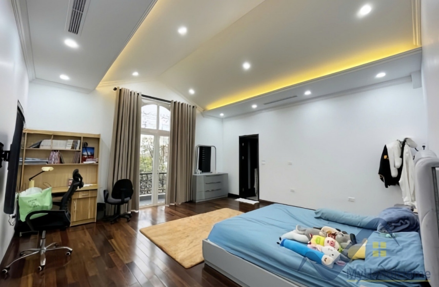 Biệt thự đơn lập cho thuê Vinhomes Riverside 4PN, có thang máy 11