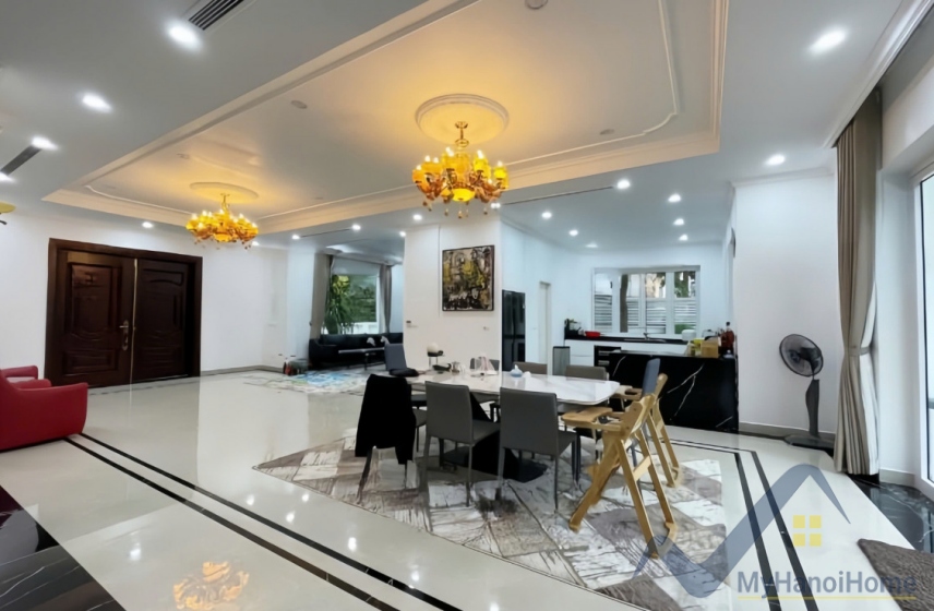 Biệt thự đơn lập cho thuê Vinhomes Riverside 4PN, có thang máy 3