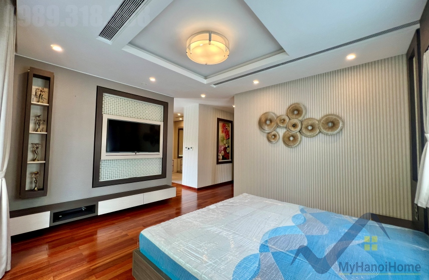 Biệt thự đơn lập cho thuê Vinhomes Riverside 4PN trang bị đủ đồ 12