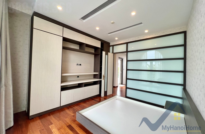 Biệt thự đơn lập cho thuê Vinhomes Riverside 4PN trang bị đủ đồ 22