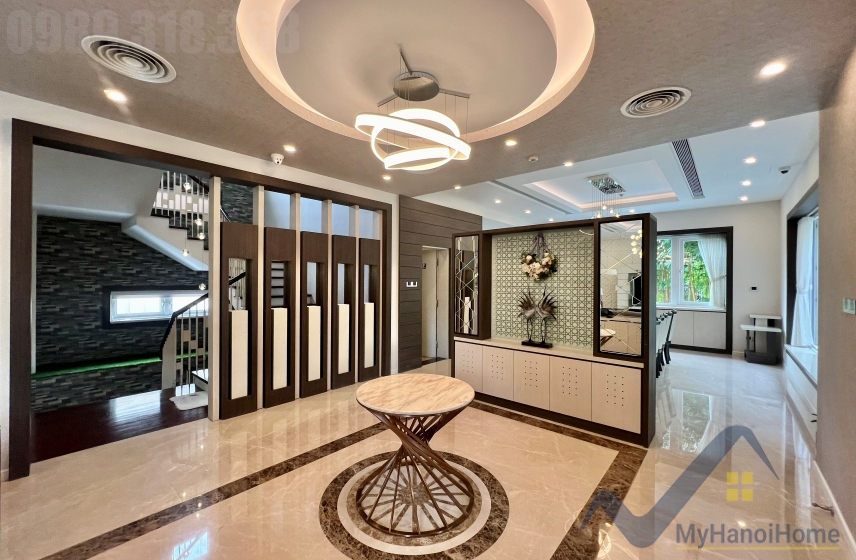 Biệt thự đơn lập cho thuê Vinhomes Riverside 4PN trang bị đủ đồ 3