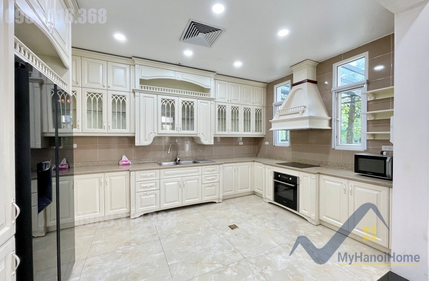 Biệt thự đơn lập cho thuê Vinhomes Riverside gần BIS 6