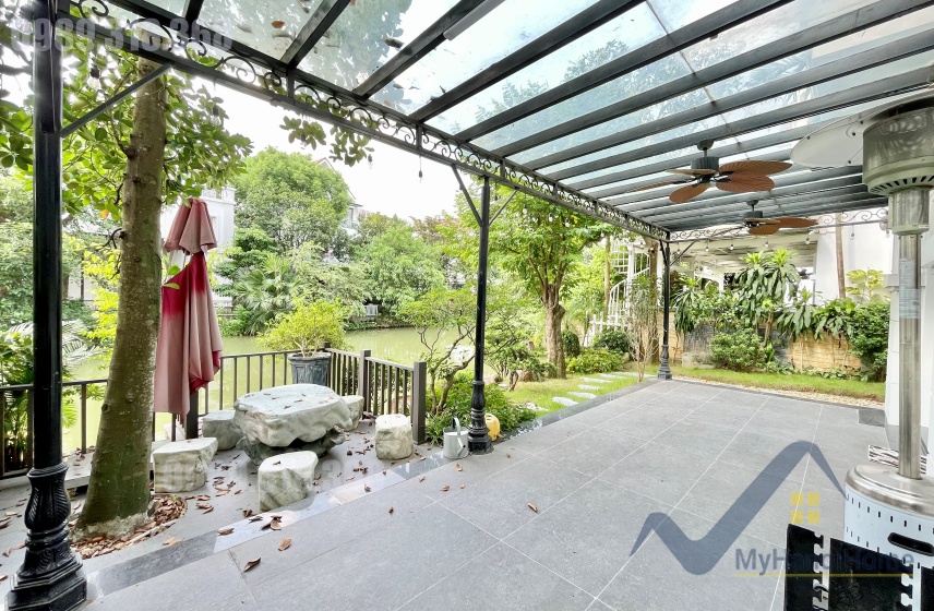 Biệt thự đơn lập cho thuê Vinhomes Riverside gần BIS 7