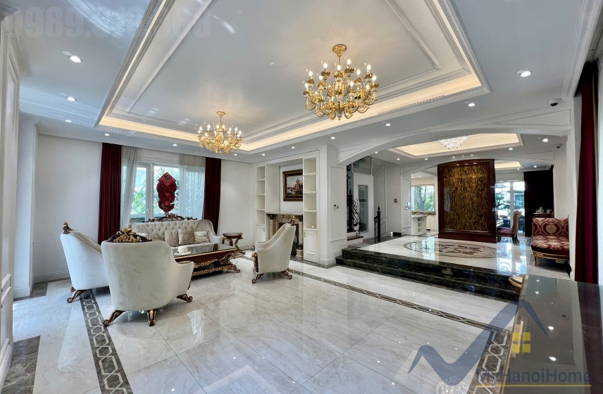 Biệt thự đơn lập cho thuê Vinhomes Riverside, thang máy, vườn rộng 1