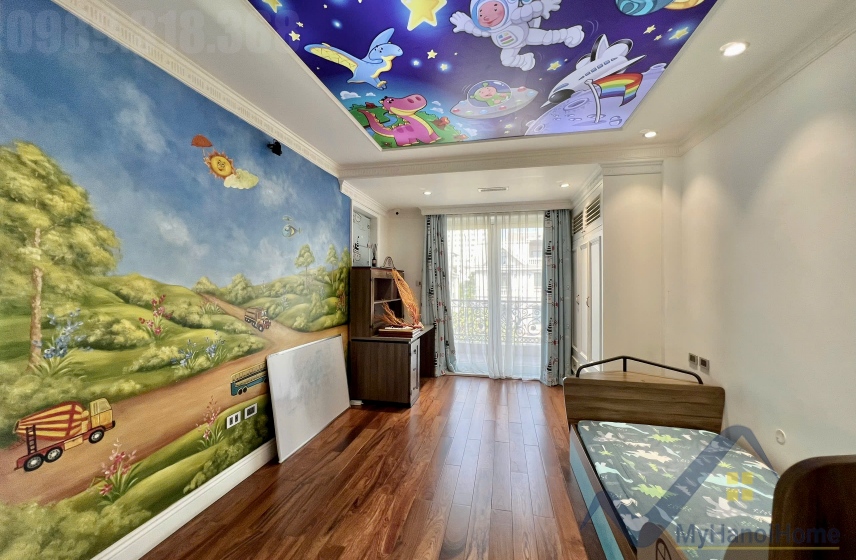 Biệt thự đơn lập cho thuê Vinhomes Riverside, thang máy, vườn rộng 21