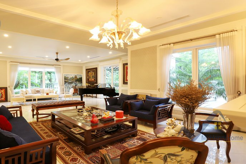 Biệt thự đơn lập siêu rộng Vinhomes Riverside cho thuê 2