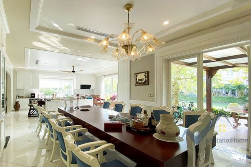 Biệt thự đơn lập siêu rộng Vinhomes Riverside cho thuê 3
