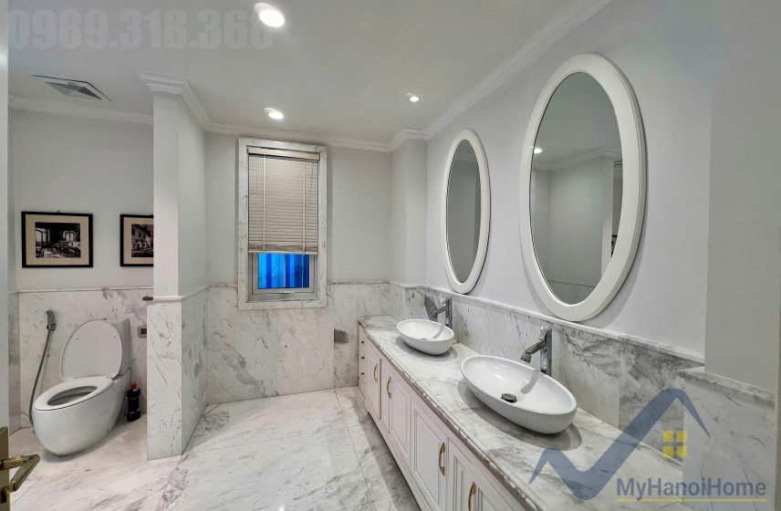Biệt thự đơn lập view sông cho thuê tại Vinhomes Riverside đủ đồ 13