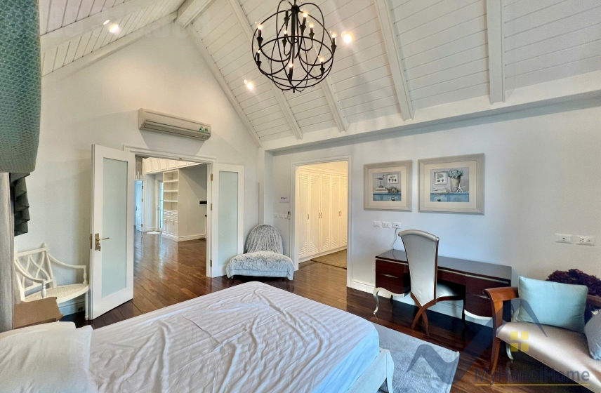 Biệt thự đơn lập view sông cho thuê tại Vinhomes Riverside đủ đồ 17