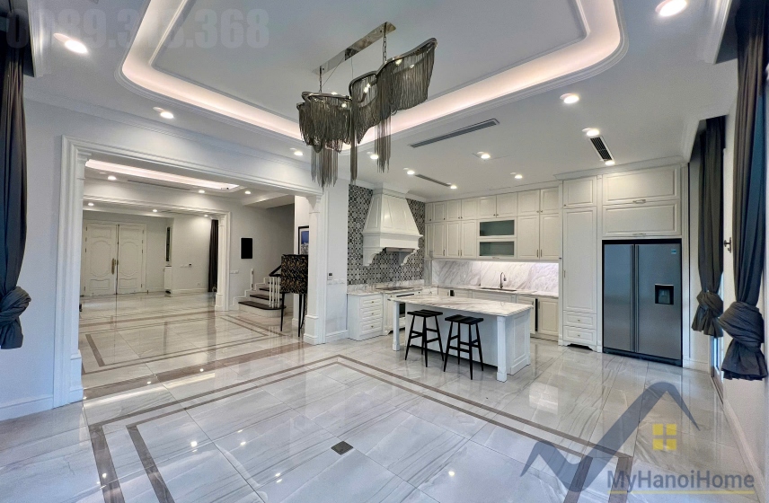 Biệt thự đơn lập view sông cho thuê tại Vinhomes Riverside đủ đồ 3