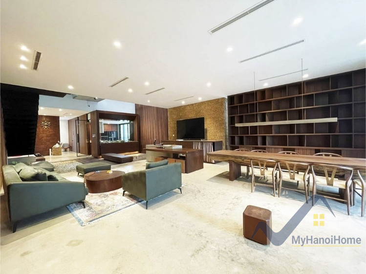 Biệt thự đơn lập Vinhomes Riverside cho thuê có bể bơi 2