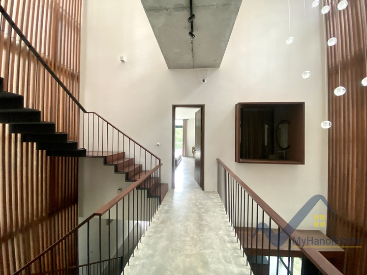 Biệt thự đơn lập Vinhomes Riverside cho thuê có bể bơi 9