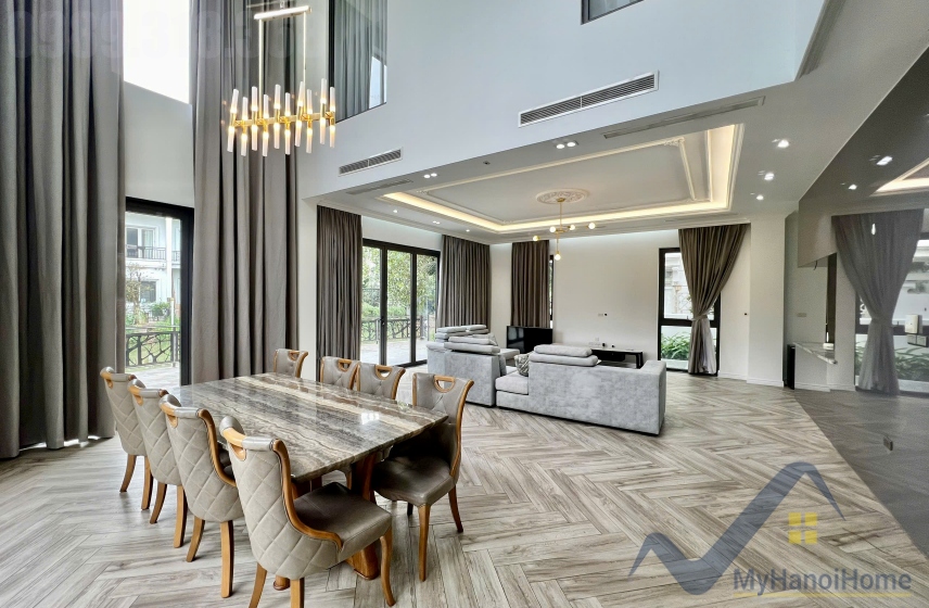 Biệt thự đơn lập Vinhomes Riverside cho thuê có thang máy 2